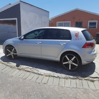 2015 Volkswagen Golf Sedan