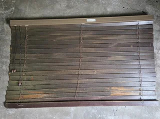 Blinds Basswood Mahogany