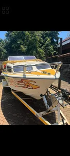 16 Foot Cabin Cruiser Boat
