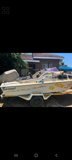16 Foot Cabin Cruiser Boat