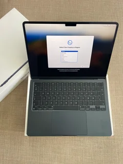MacBook Air 13” M3 16GB, 512GB 2024