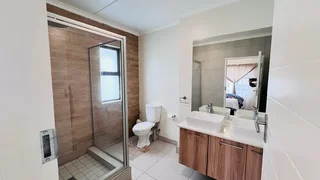 2 bed 2 bath in Greenstone Westlake