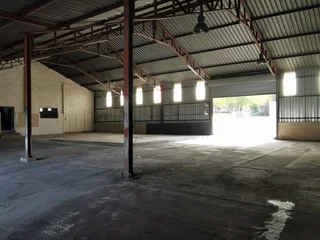 WAREHOUSE / FACTORY SPACE FOR RENT IN LANSERIA / CHARTWELL AREA