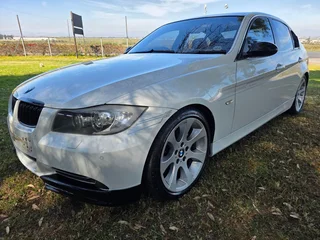 2005 BMW 3 Series Sedan