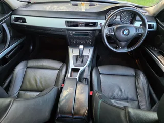 2005 BMW 3 Series Sedan