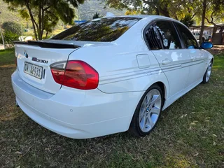 2005 BMW 3 Series Sedan