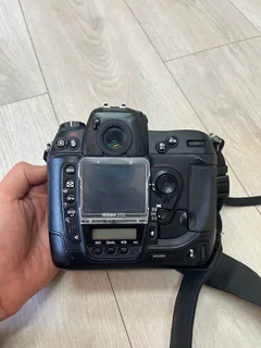 Nikon D2x Digital Camera