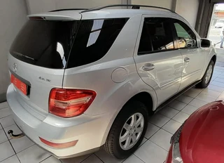 Mercedes ml320 stripping for parts engine gearbox body parts all available