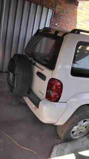 Jeep Cherokee CRD (2.8l) diesel 4X4 stripping for parts