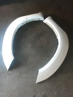 Toyota fotuner fender arches clean for sell