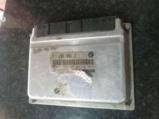 B m w 3 e46 5 e39 diesel engine control unit 7 786 887 e c u 0281010205 7786887