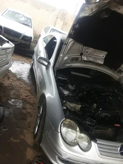 Mercedes W203 coupe stripping for parts