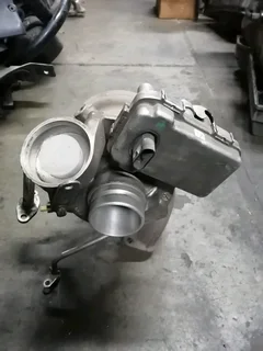 Mercedes Benz 651 diseal engine turbo