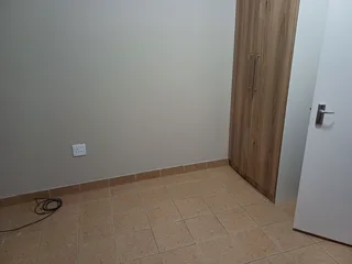 Phoenix 2-bedroom apartment for rent in unit 11