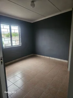 2 bedroom apartment for let in Phoenix unit 11