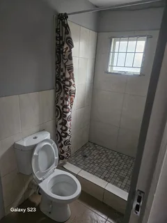 Phoenix 2 bedroom aprtment to rent in unit 11