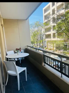 Modern Furnished 2-Bedroom Apartment in Umhlanga