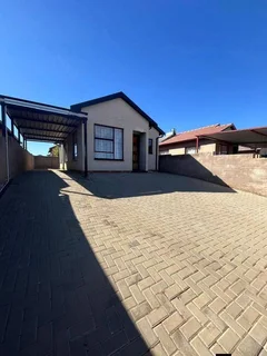 3 Bed For Rent Soshanguve Vv