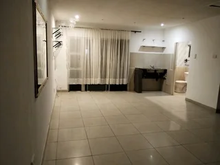 Large open plan outbuilding for rent Stanmore Phoenix