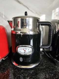 Russell Hobbs 21671Retro Classic Noir Kettle