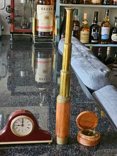 Staiger Quartz Desktop Clock