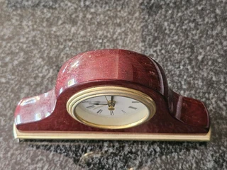 Staiger Quartz Desktop Clock