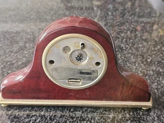 Staiger Quartz Desktop Clock