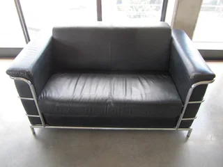 Le Corbuisier 1980&#39;s 4 Piece Leather Couch Set