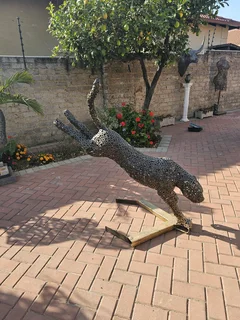 Metal Cheetah on the Run Sculpture
