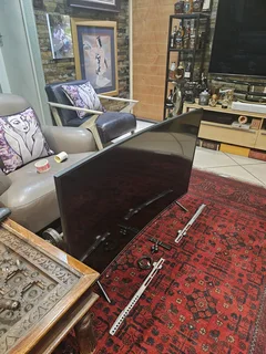 Samsung 55RU7300 55 Inch Curved Smart LED HDR UHD TV