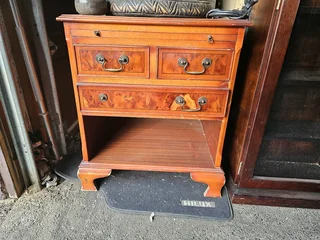 Antique Reproduction Burr Walnut Bedside Cabinet Drawers Tamp Table