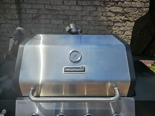 Megamaster 4-Burner Patio Gas Braai