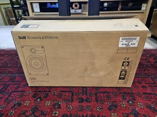 Bowers &amp; Wilkins 686 Bookshelf Speakers – Pair (Black Ash Finish) with Stands