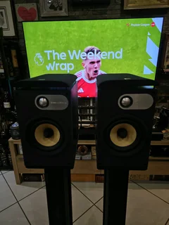 Bowers &amp; Wilkins 686 Bookshelf Speakers – Pair (Black Ash Finish) with Stands