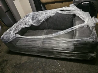 Jagger 2-Seater Leather Couch – Lead Finish