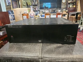 Rotel RB-985  5 Channel Power Amplifier