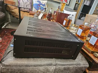 Rotel RB-985  5 Channel Power Amplifier