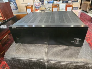 Rotel RB-985  5 Channel Power Amplifier