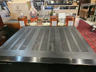 Rotel RB-985  5 Channel Power Amplifier