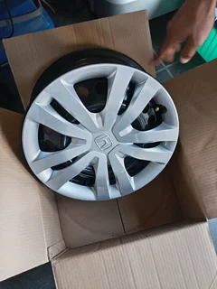Honda 15&#34;rims and wheelcaps