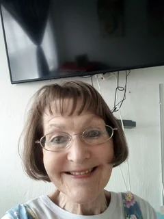 Retired lady needs garden cottage from 1 FEB 2026