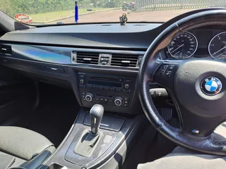 2009 BMW 3 Series Sedan 320d