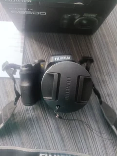Fujifilm FinePix S8500 camera