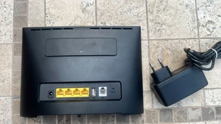 Huawei B525s-65a LTE router