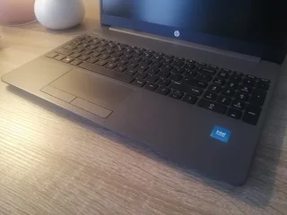 HP LAPTOP COMPUTER