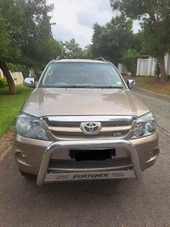 2007 Toyota Fortuner 4x4 Manual SUV 4.0L V6 (7 Seater)