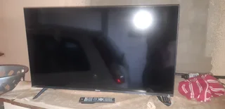 40 inch Hisense Led TV- Remote  - Not Smart  - Bargain  !!!