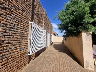 3 bedroom house for sale in Protea North