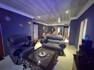 SIMPLY UNPACK &amp; SETTLE-IN Property for Sale in Mamelodi