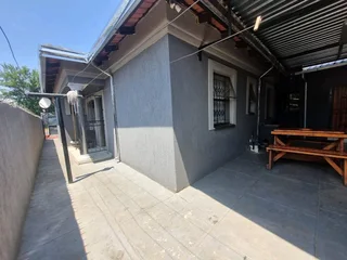 SIMPLY UNPACK &amp; SETTLE-IN Property for Sale in Mamelodi